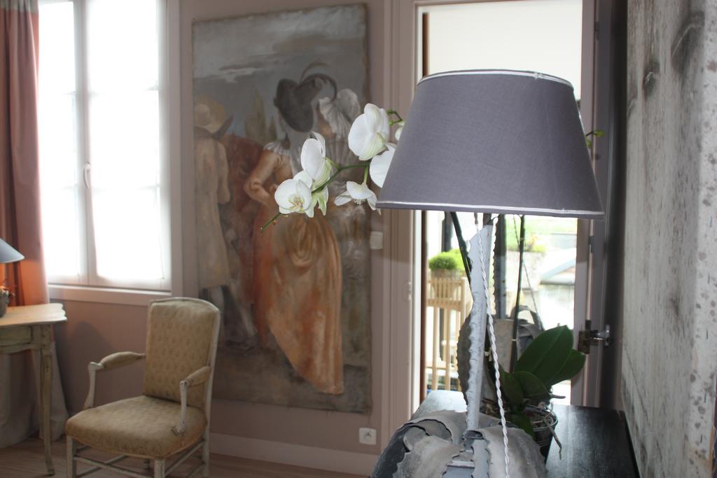 Logis Saint-Leonard Bed & Breakfast Honfleur Room photo